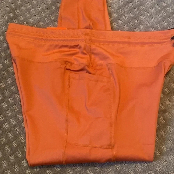 🌸 Yoga pants 🌸 - Picture 3 of 4